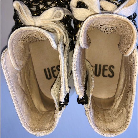 UES Women's Nise Chain Hi-Top Sneaker - Picture 14 of 17